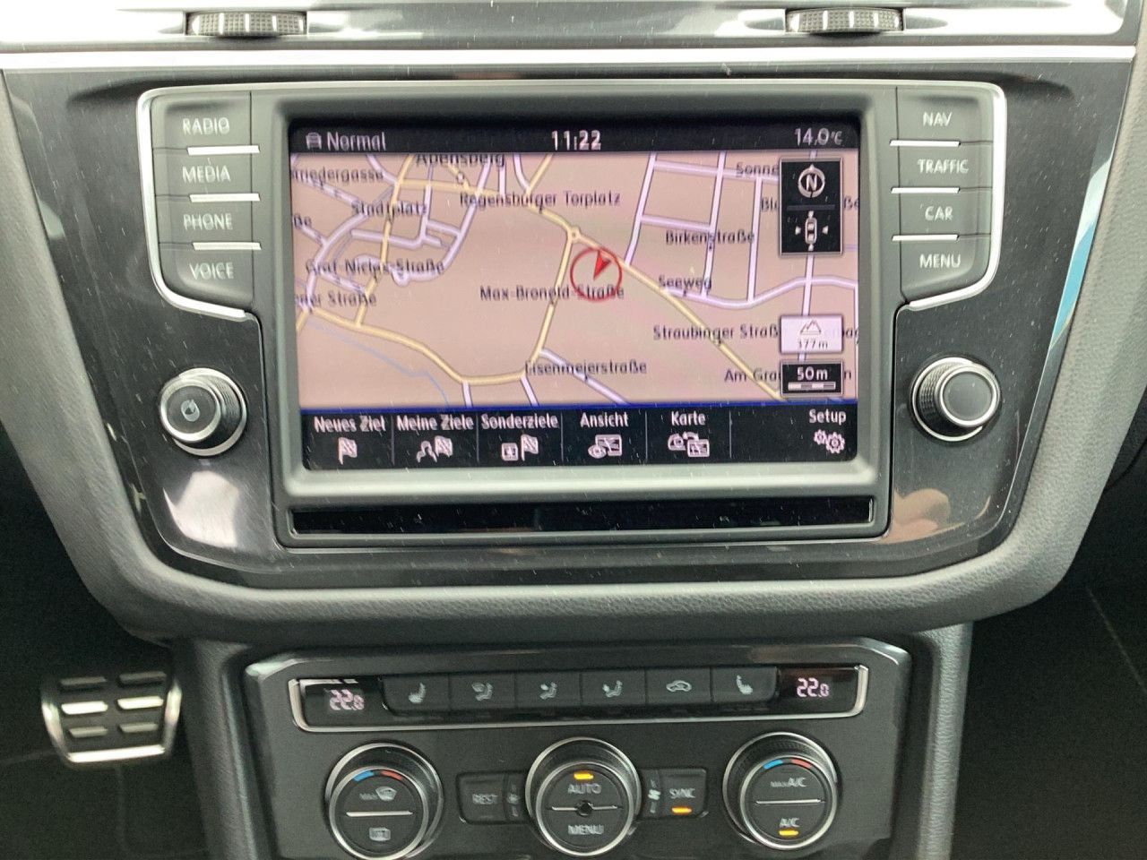 Fahrzeugabbildung Volkswagen Tiguan Highline 2.0 TSI 4Motion DSG LED AHK Navi