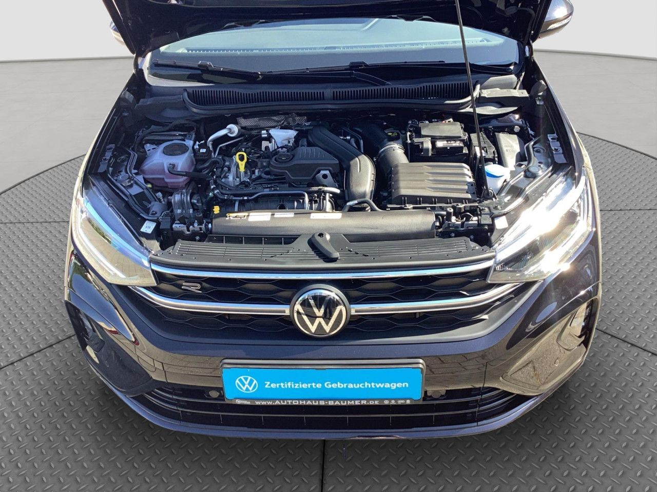 Fahrzeugabbildung Volkswagen Taigo R-Line 1.5 TSI DSG Navi LED Kamera Klima