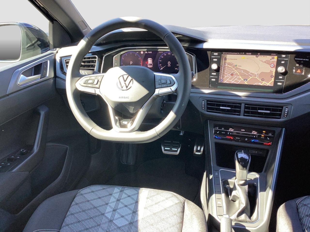 Fahrzeugabbildung Volkswagen Taigo R-Line 1.5 TSI DSG Navi LED Kamera Klima