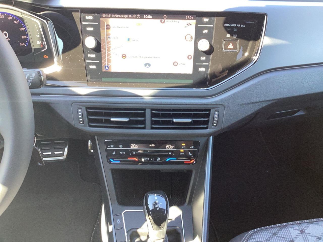 Fahrzeugabbildung Volkswagen Taigo R-Line 1.5 TSI DSG Navi LED Kamera Klima