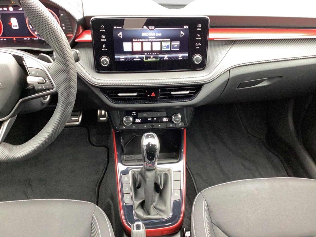 Fahrzeugabbildung SKODA Fabia 1.0 TSI DSG Monte Carlo Color Concept LED