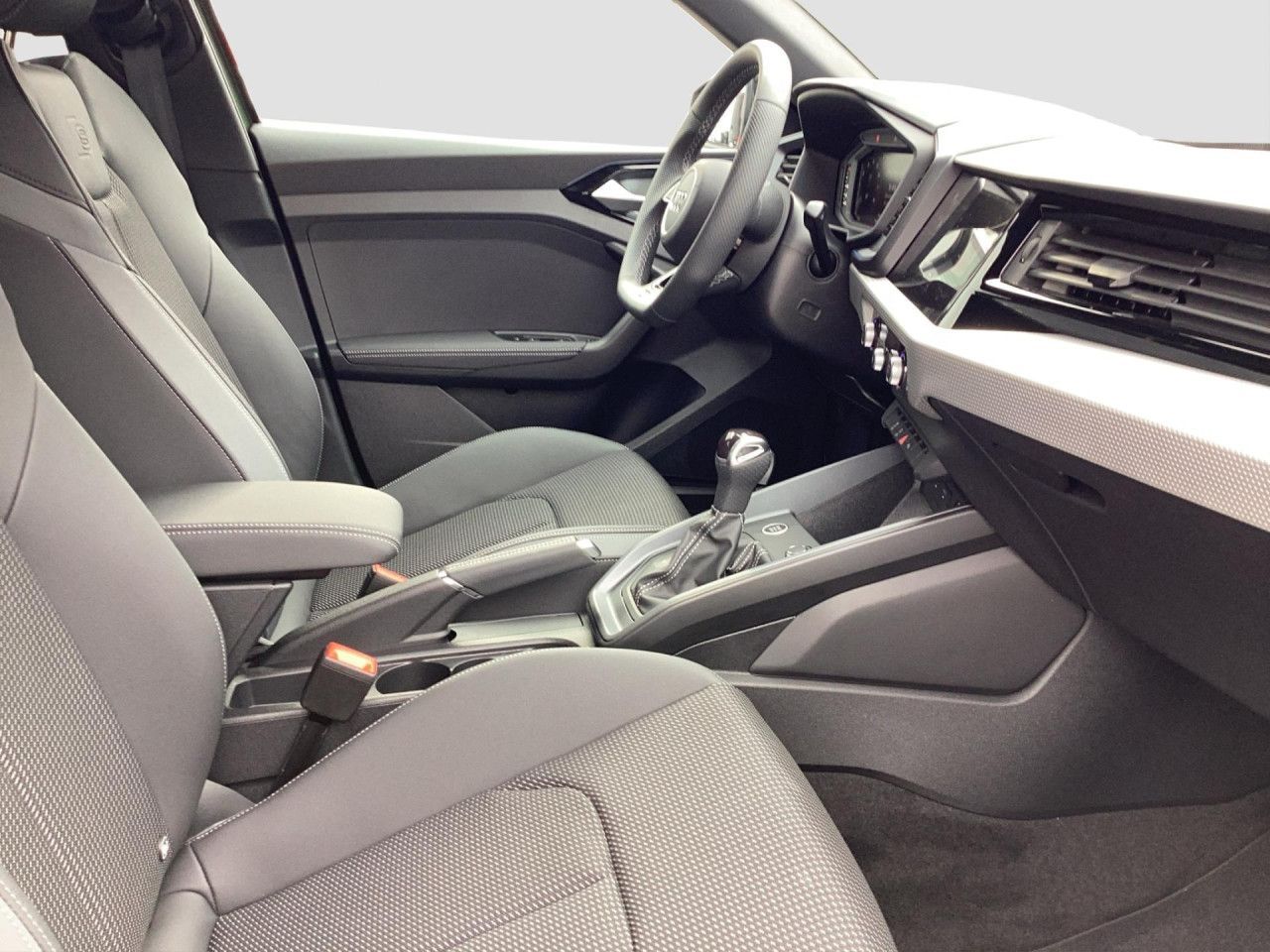 Fahrzeugabbildung Audi A1 allstreet 35 1.5 TFSI basis S-line Kamera LED