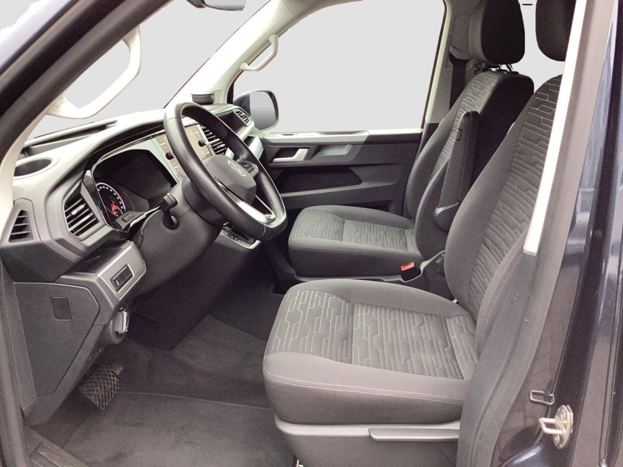 Fahrzeugabbildung Volkswagen T6.1 Multivan Comfortline 2.0 TDI Bluetooth Navi
