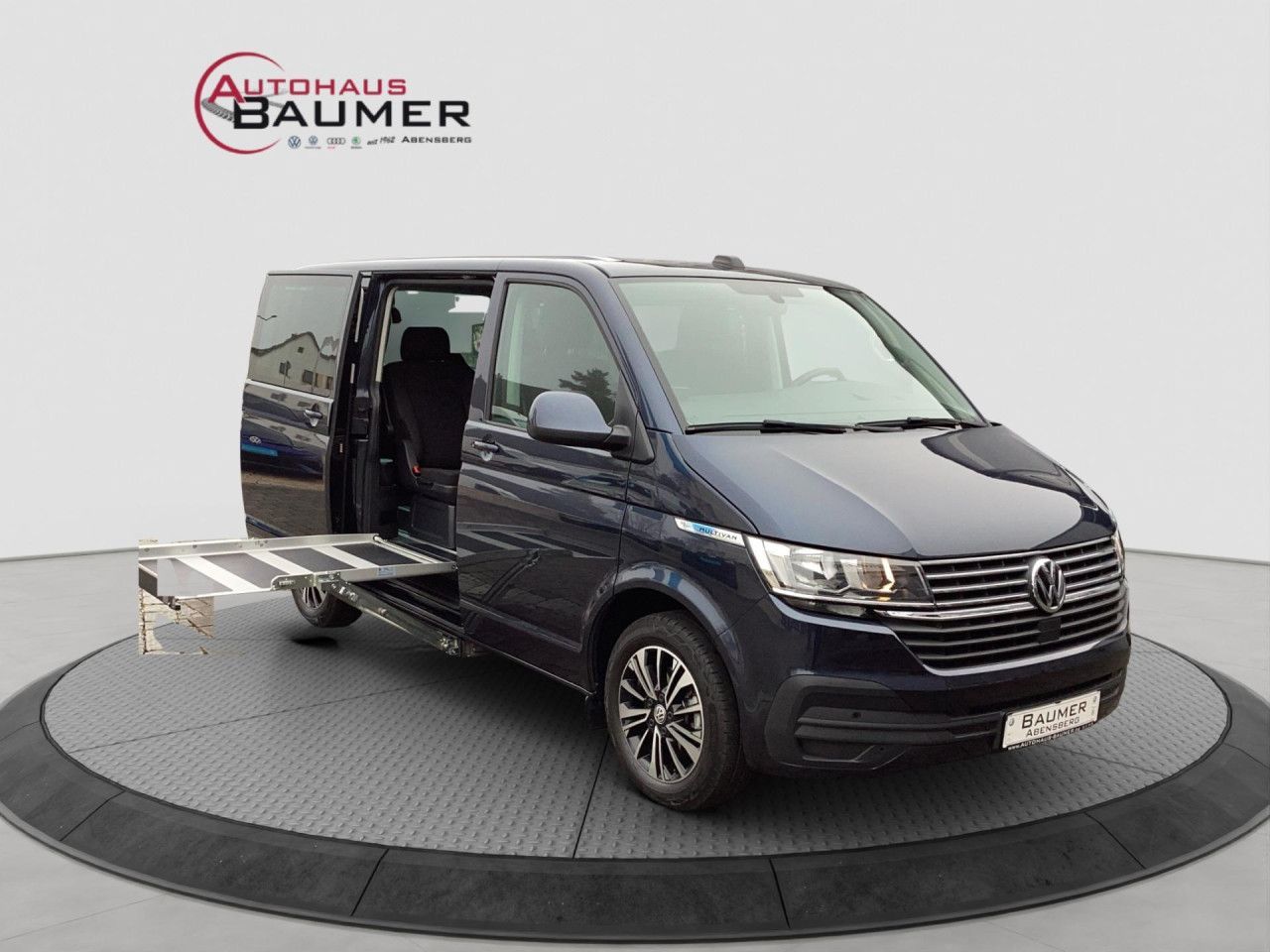 Fahrzeugabbildung Volkswagen T6.1 Multivan Comfortline 2.0 TDI Bluetooth Navi