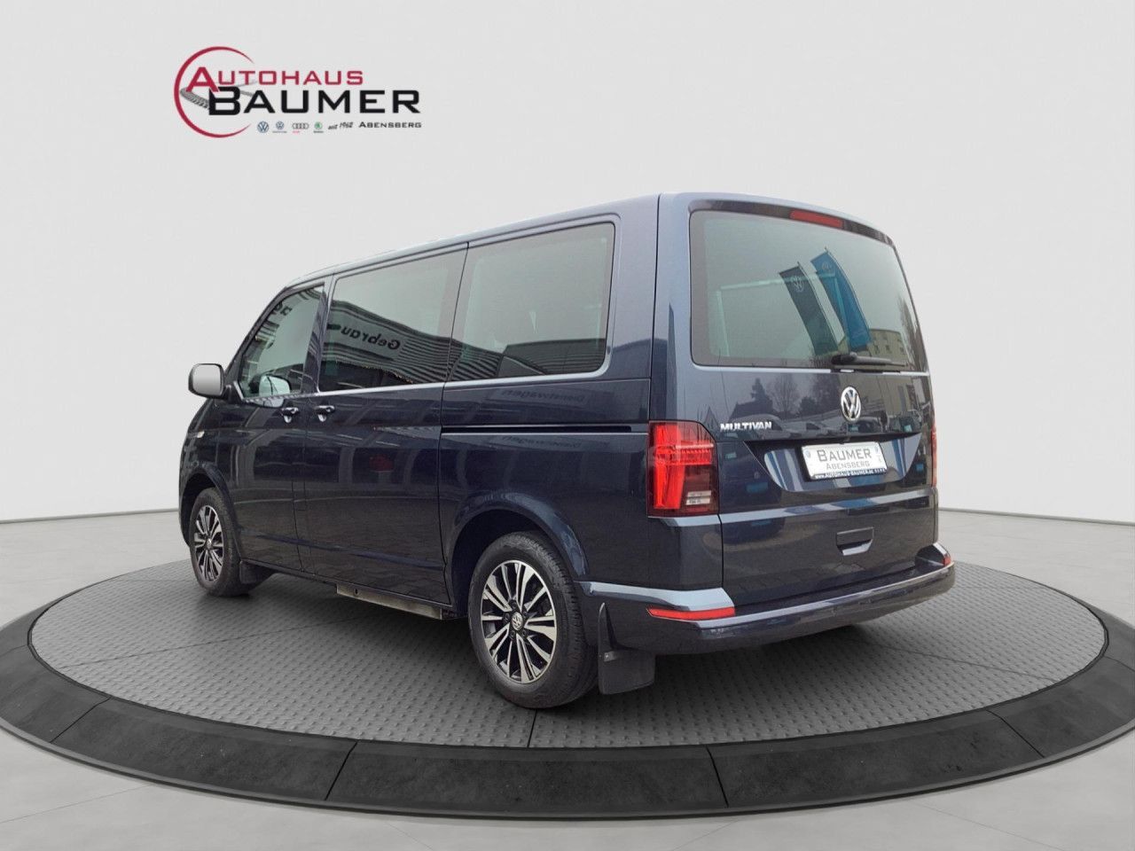 Fahrzeugabbildung Volkswagen T6.1 Multivan Comfortline 2.0 TDI Bluetooth Navi