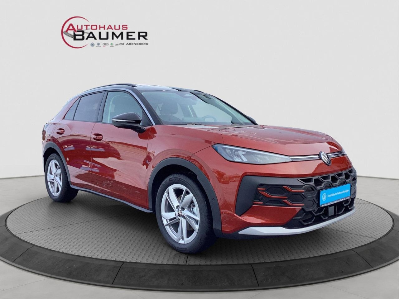 Fahrzeugabbildung Volkswagen T-Roc Life 1.5 l eTSI OPF 110 kW (150 PS) Navi