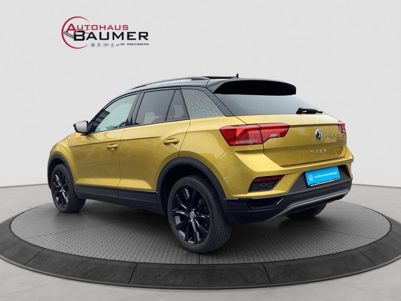 Fahrzeugabbildung Volkswagen T-Roc Style 1.5 TSI DSG LED Navi PDC Kamera el.