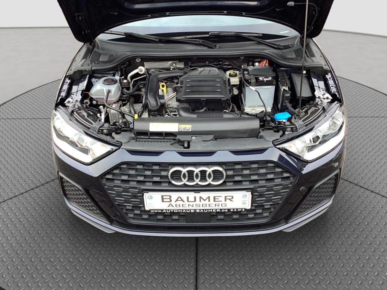 Fahrzeugabbildung Audi A1 Sportback 30 TFSI S tronic Navi SHZ PDC Klima
