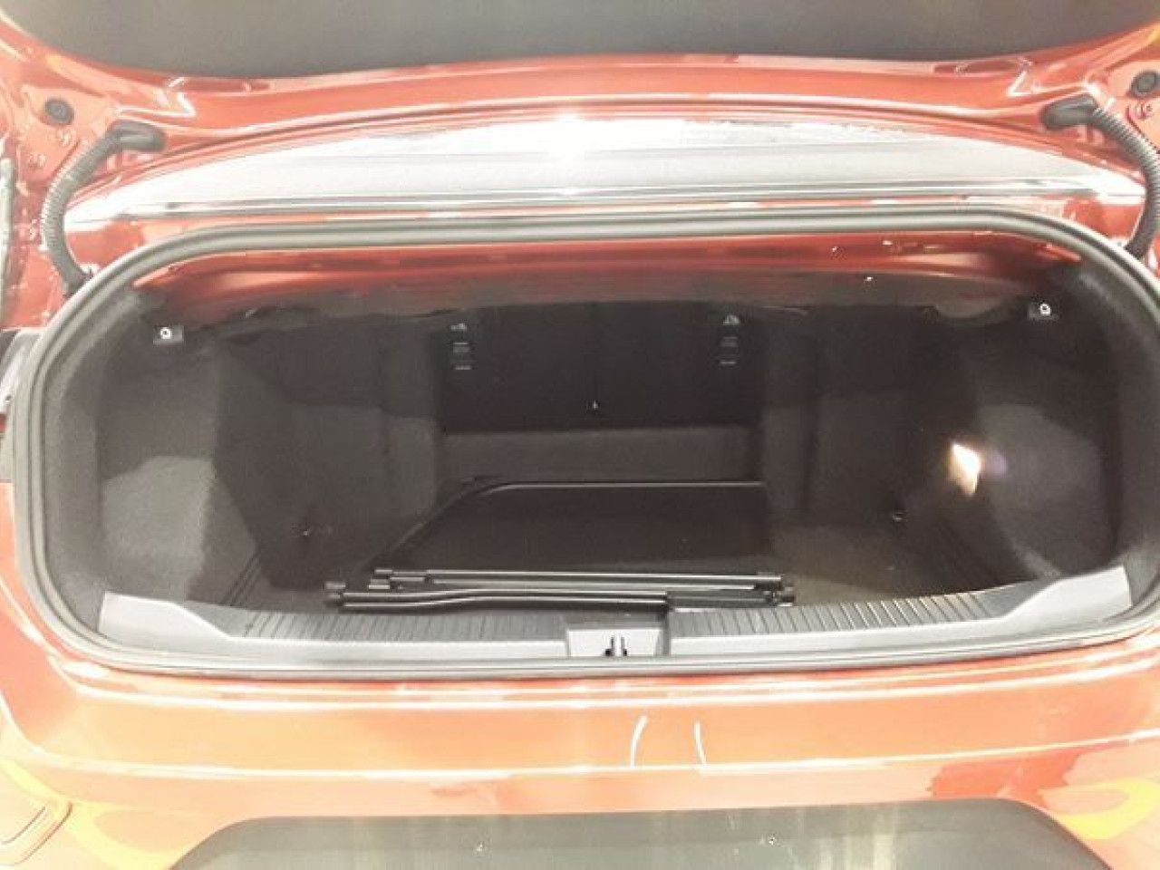 Fahrzeugabbildung Volkswagen T-Roc Cabriolet GOAL 1.5 TSI DSG Navi LED Plus