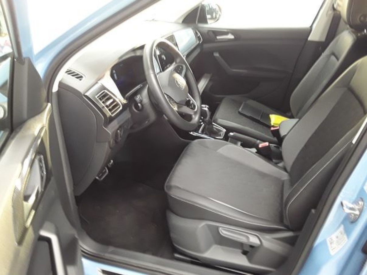 Fahrzeugabbildung Volkswagen T-Cross GOAL 1.5 TSI DSG Navi LED Kamera ACC