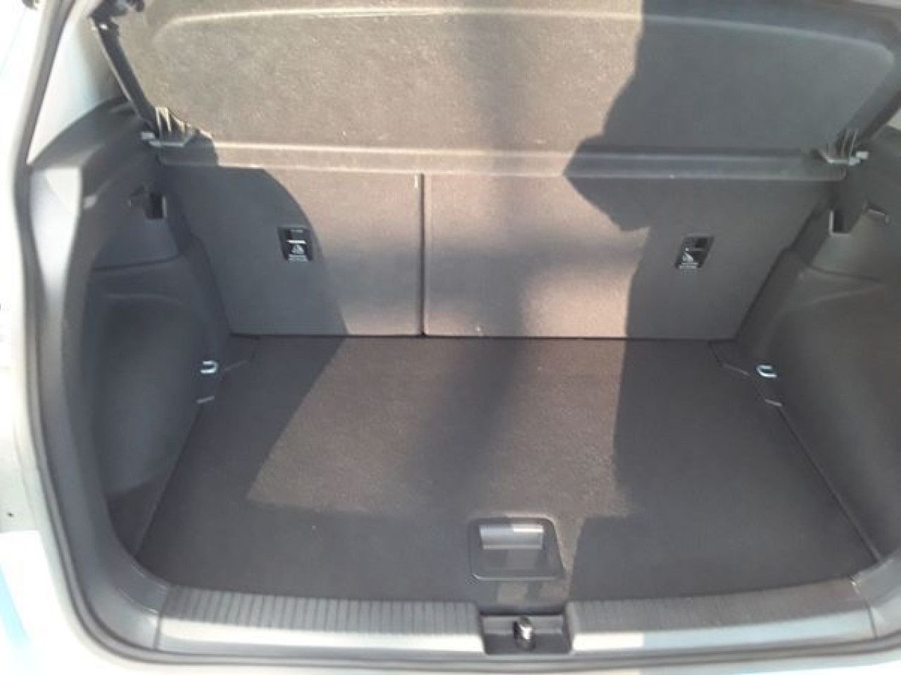 Fahrzeugabbildung Volkswagen T-Cross GOAL 1.5 TSI DSG Navi LED Kamera ACC