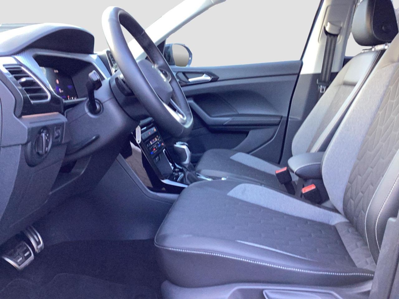 Fahrzeugabbildung Volkswagen T-Cross GOAL 1.5 TSI DSG Navi LED Kamera ACC