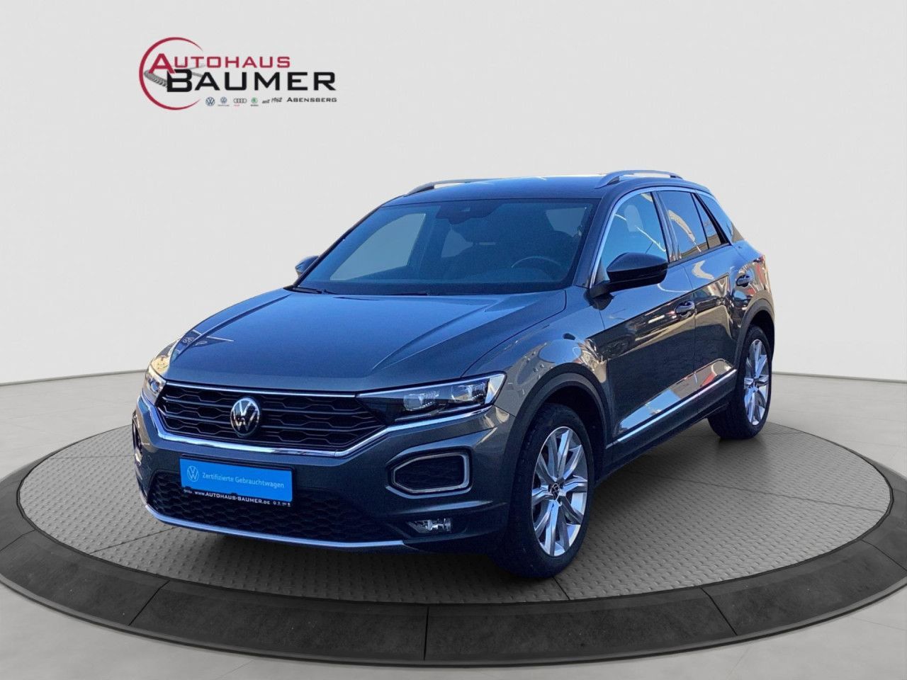 Fahrzeugabbildung Volkswagen T-Roc Sport 1.5 TSI DSG AHK LED Navi SHZ PDC