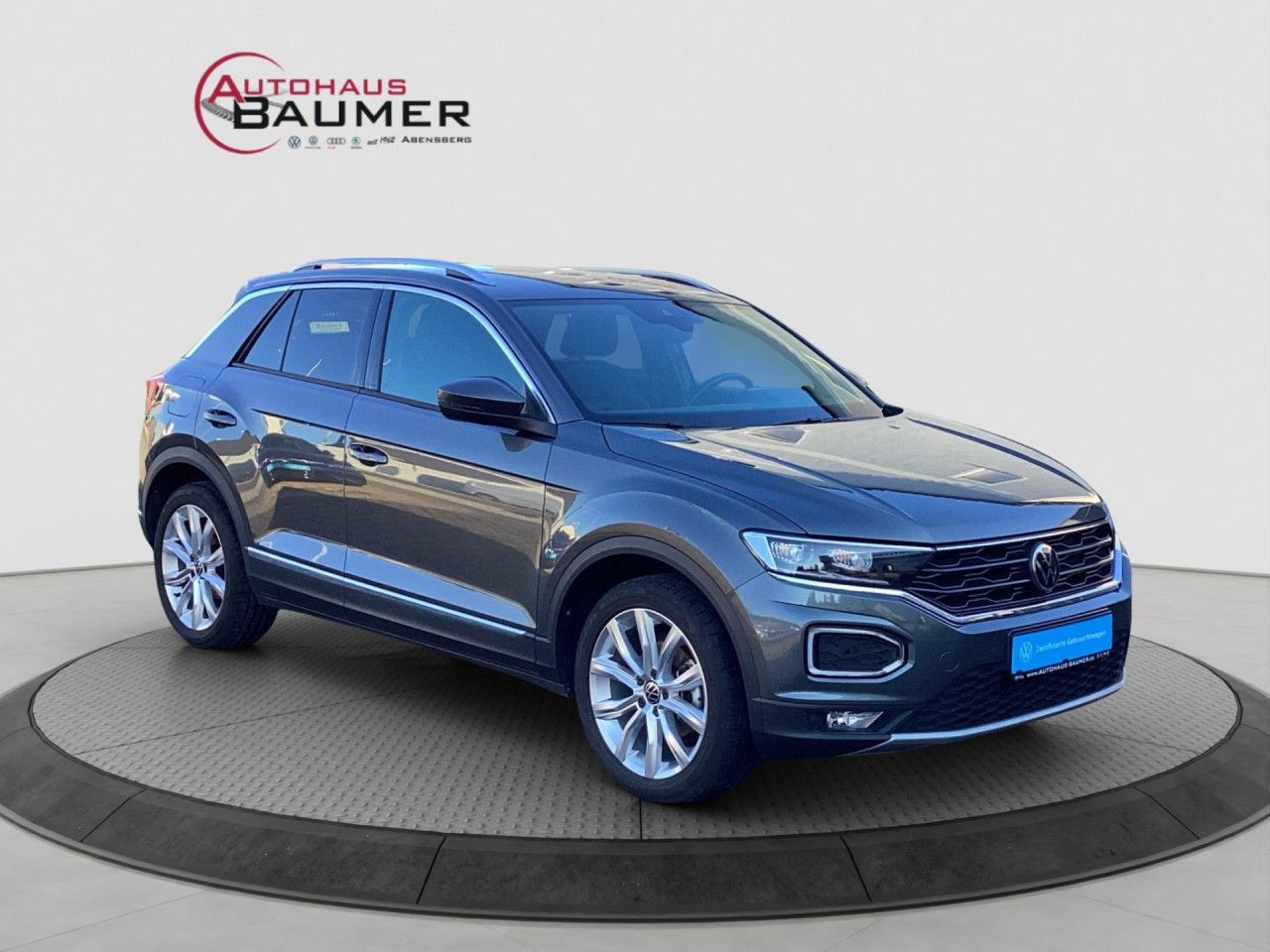 Fahrzeugabbildung Volkswagen T-Roc Sport 1.5 TSI DSG AHK LED Navi SHZ PDC
