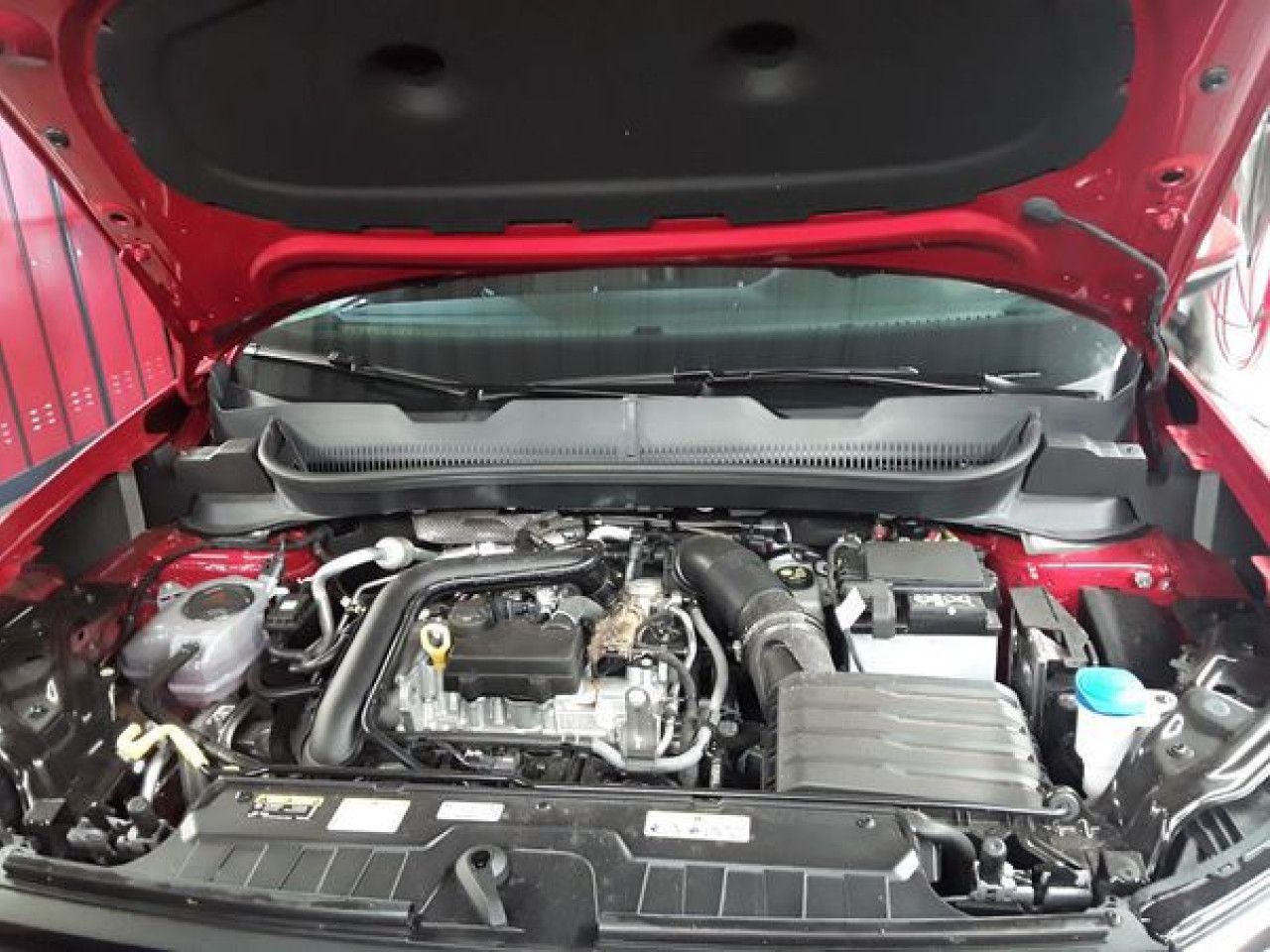 Fahrzeugabbildung Volkswagen T-Cross Life 1.0 TSI DSG LED Navi Kamera ACC