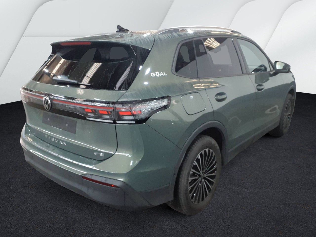Fahrzeugabbildung Volkswagen Tiguan GOAL 1.5 eTSI DSG AHK IQ Light Navi LED