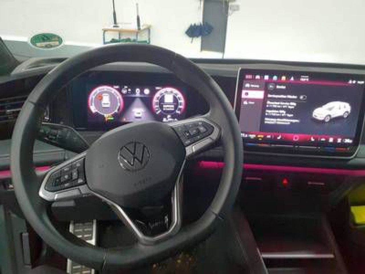 Fahrzeugabbildung Volkswagen Tiguan GOAL 1.5 eTSI DSG AHK IQ Light Navi LED