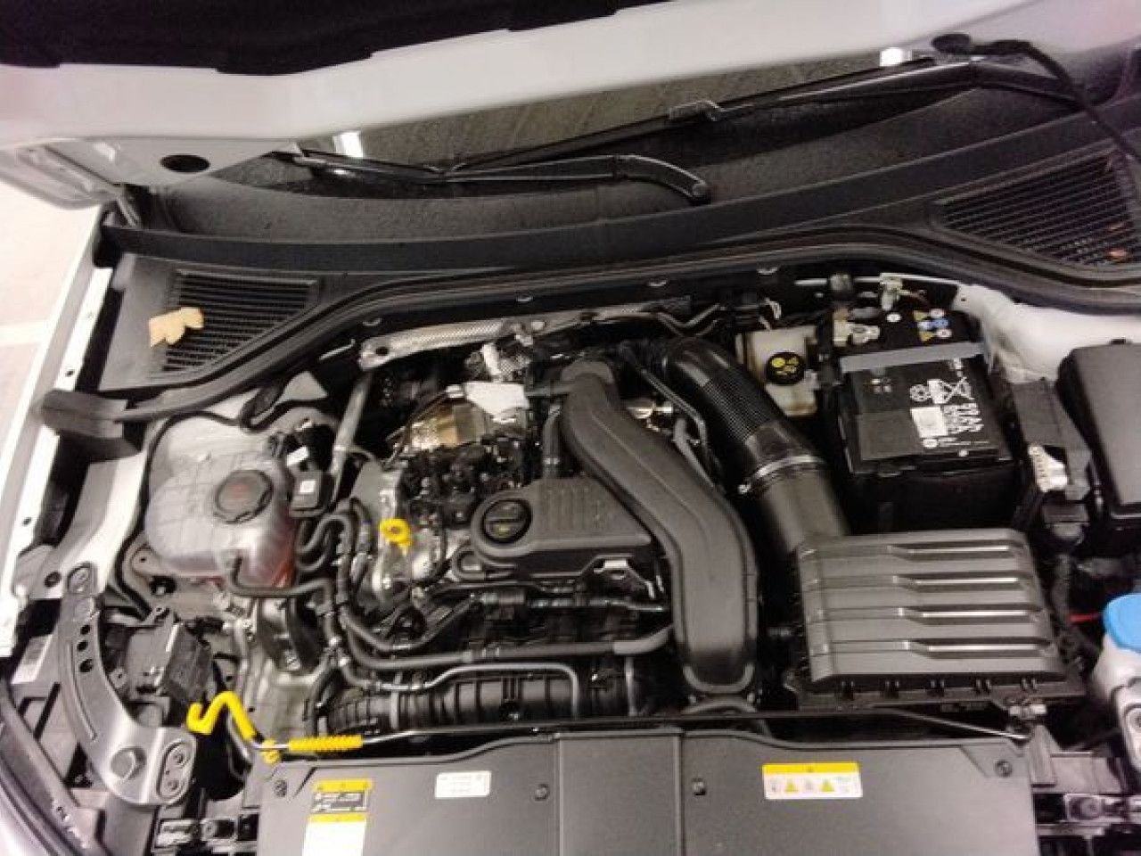 Fahrzeugabbildung Volkswagen T-Roc Cabriolet GOAL 1.5 TSI DSG Navi LED-Plus