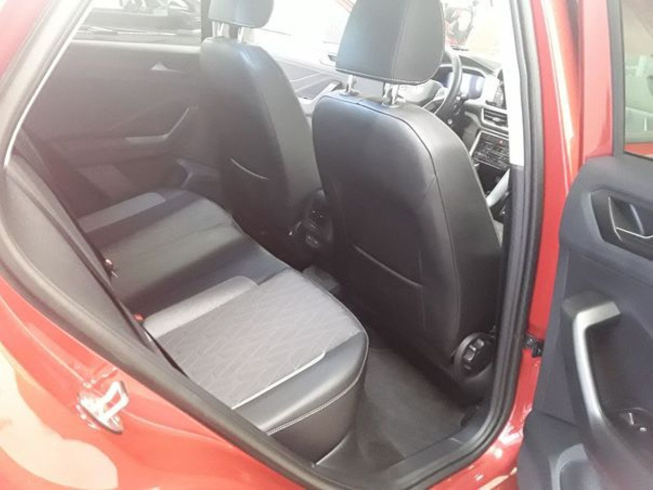 Fahrzeugabbildung Volkswagen T-ROC GOAL 1.5 TSI DSG Kamera Navi LED ACC Klima