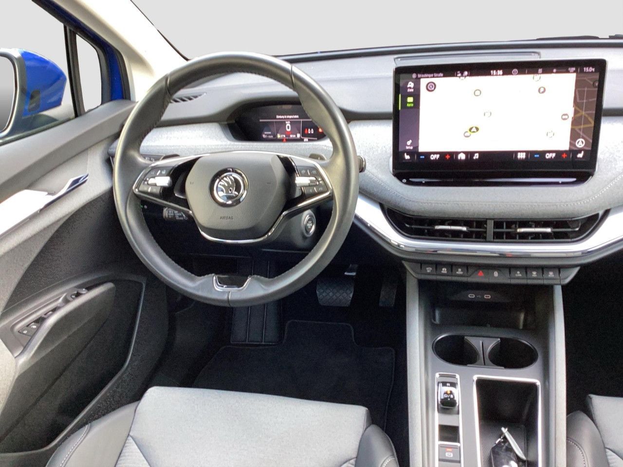 Fahrzeugabbildung SKODA Enyaq iV 55 kWh Kamera NAvi LED ACC Panorama SHZ