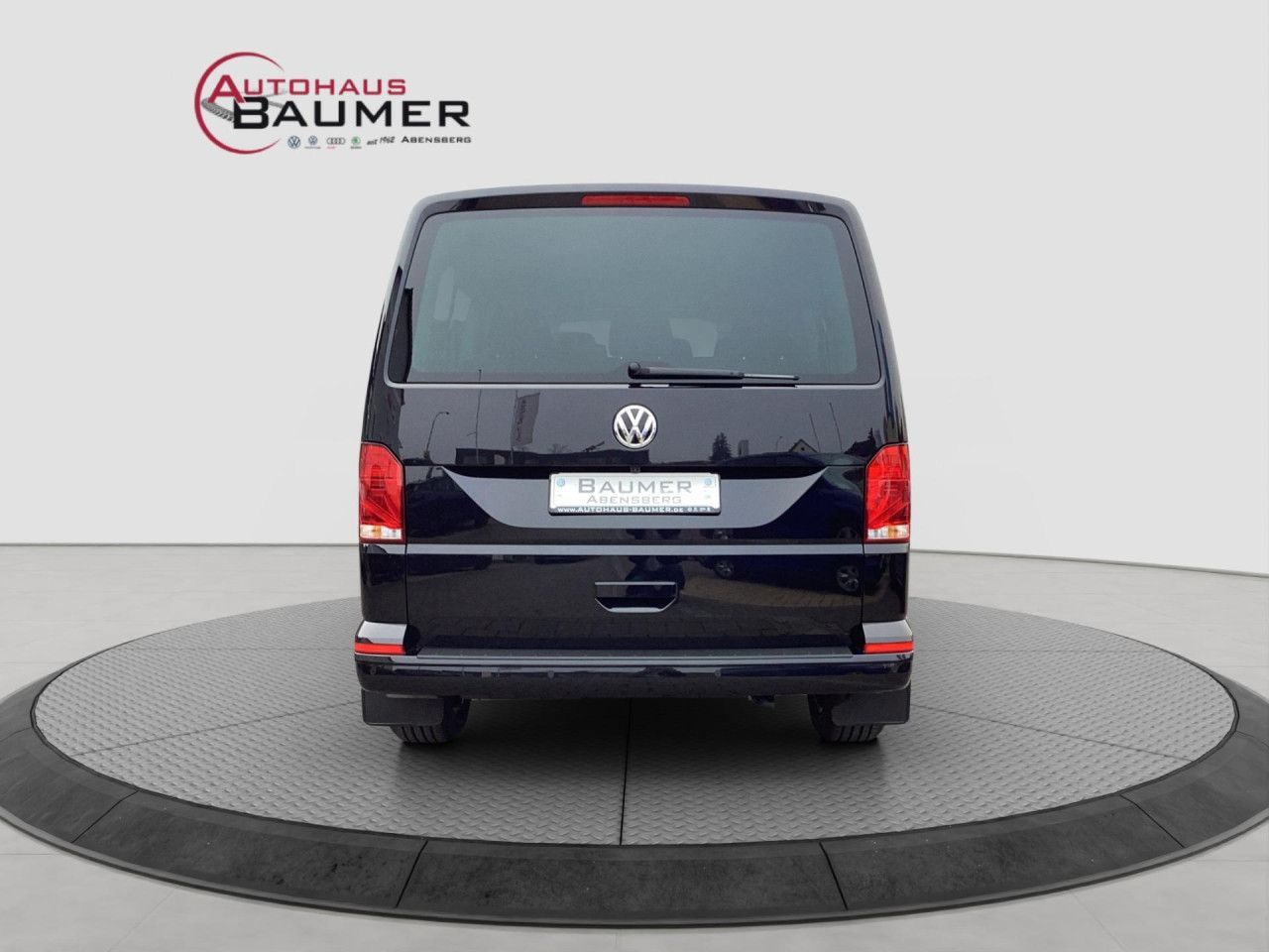 Fahrzeugabbildung Volkswagen T6.1 Caravelle Comfortline 2.0 TDI DSG 9- Sitze
