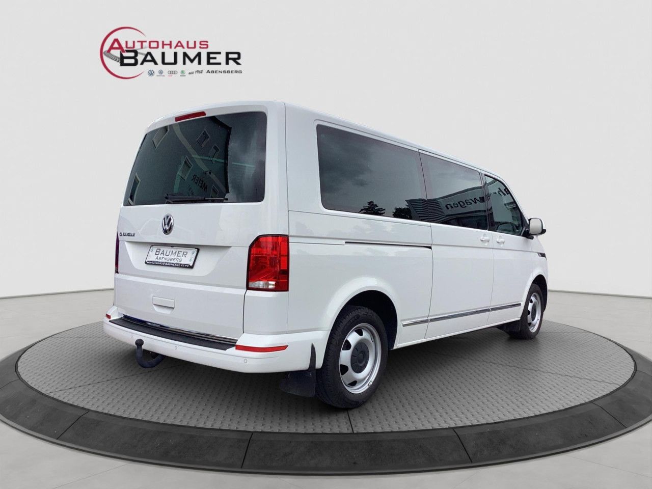 Fahrzeugabbildung Volkswagen T6.1 Caravelle Comfortline 2.0 TDI DSG 9-Sitze