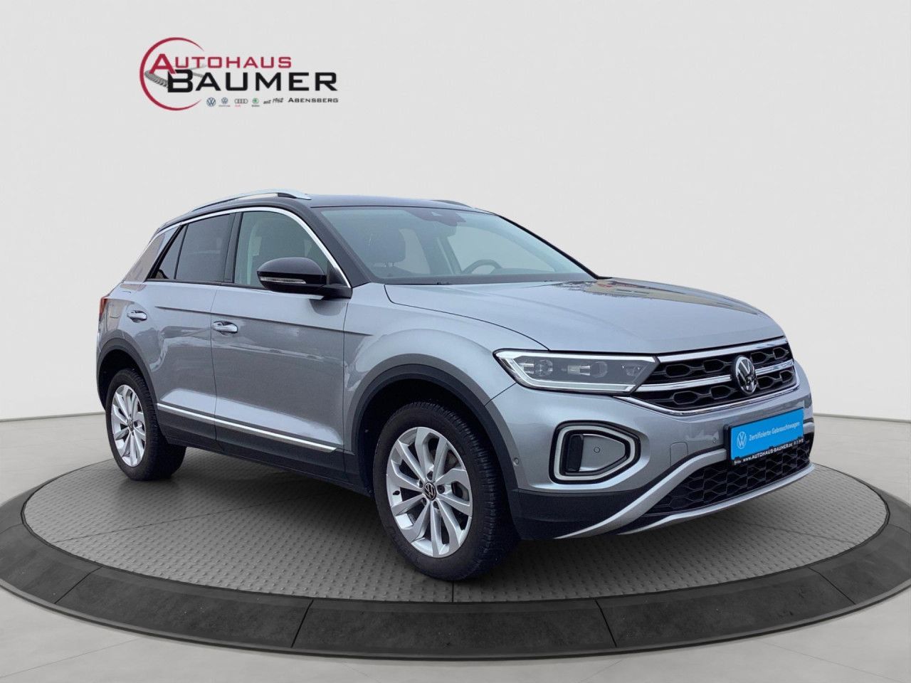 Fahrzeugabbildung Volkswagen T-ROC Style 1.5 TSI AHK Navi LED Standheizung
