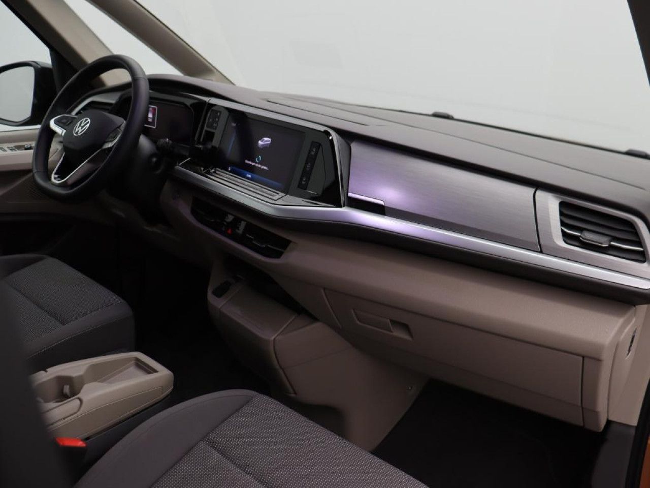 Fahrzeugabbildung Volkswagen Multivan Life 2.0 TDI DSG 7-Sitzer AHK Bluetooth