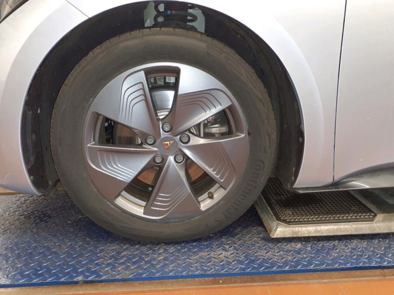 Fahrzeugabbildung CUPRA Born electric 62 kWh Navi LED Kamera ACC SHZ PDC