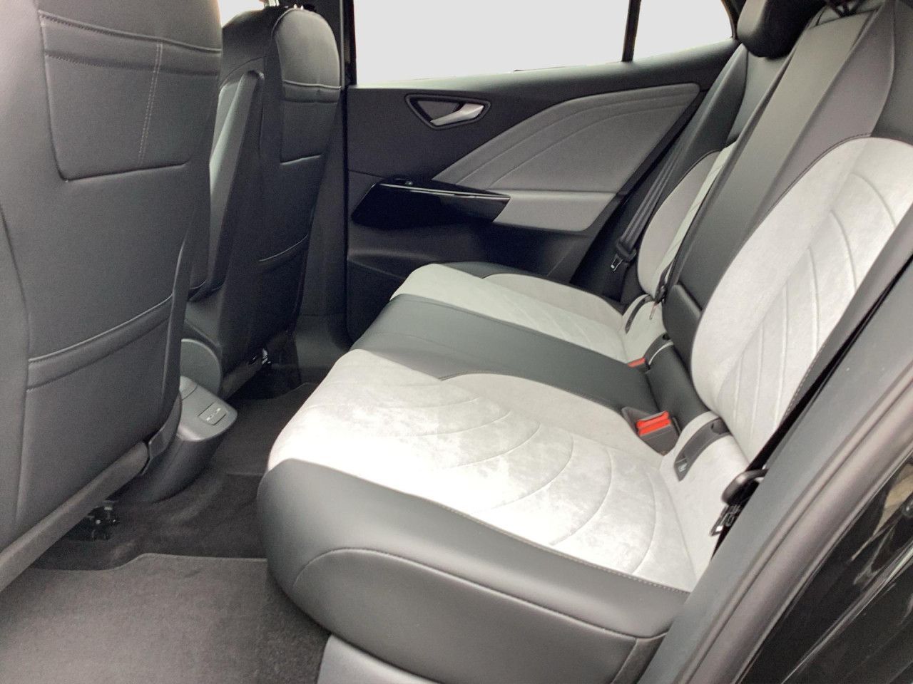 Fahrzeugabbildung Volkswagen ID.3 Pro ENERGY 150 kW (204 PS) 59 kWh Bluetooth