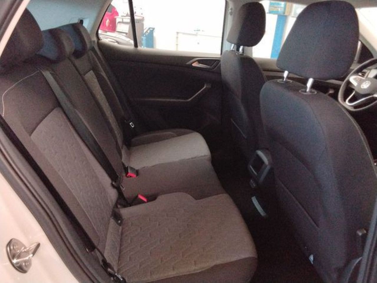 Fahrzeugabbildung Volkswagen T-Cross Life 1.0 TSI Kamera Navi LED Sitzheizung