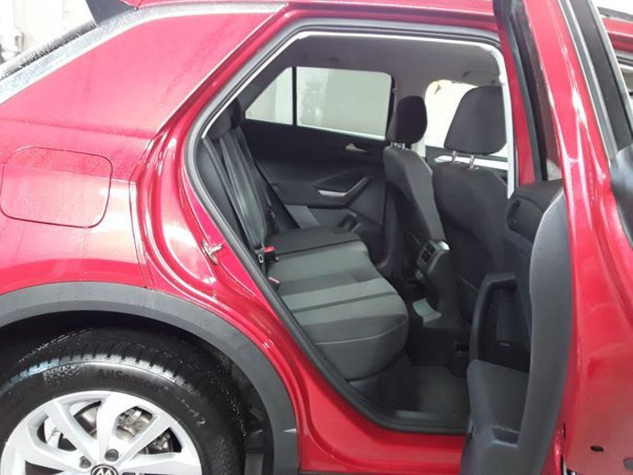 Fahrzeugabbildung Volkswagen T-ROC Life 1.5 TSI DSG Kamera Navi LED Bluetooth