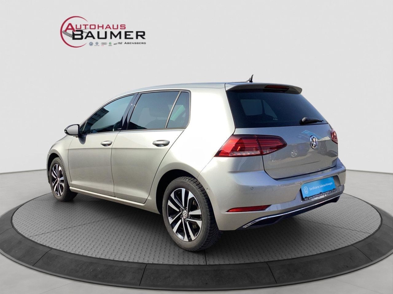 Fahrzeugabbildung Volkswagen Golf VII Comfortline IQ.DRIVE 1.0 TSI AHK Navi