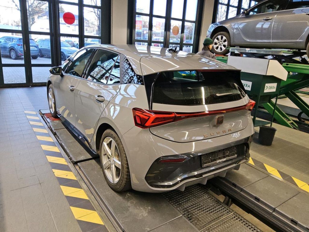 Fahrzeugabbildung CUPRA Born electric 62 kWh Kamera Sitzheizung Navi LED