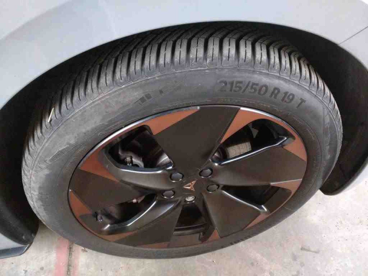 Fahrzeugabbildung CUPRA Born electric 62 kWh Kamera Sitzheizung Navi LED