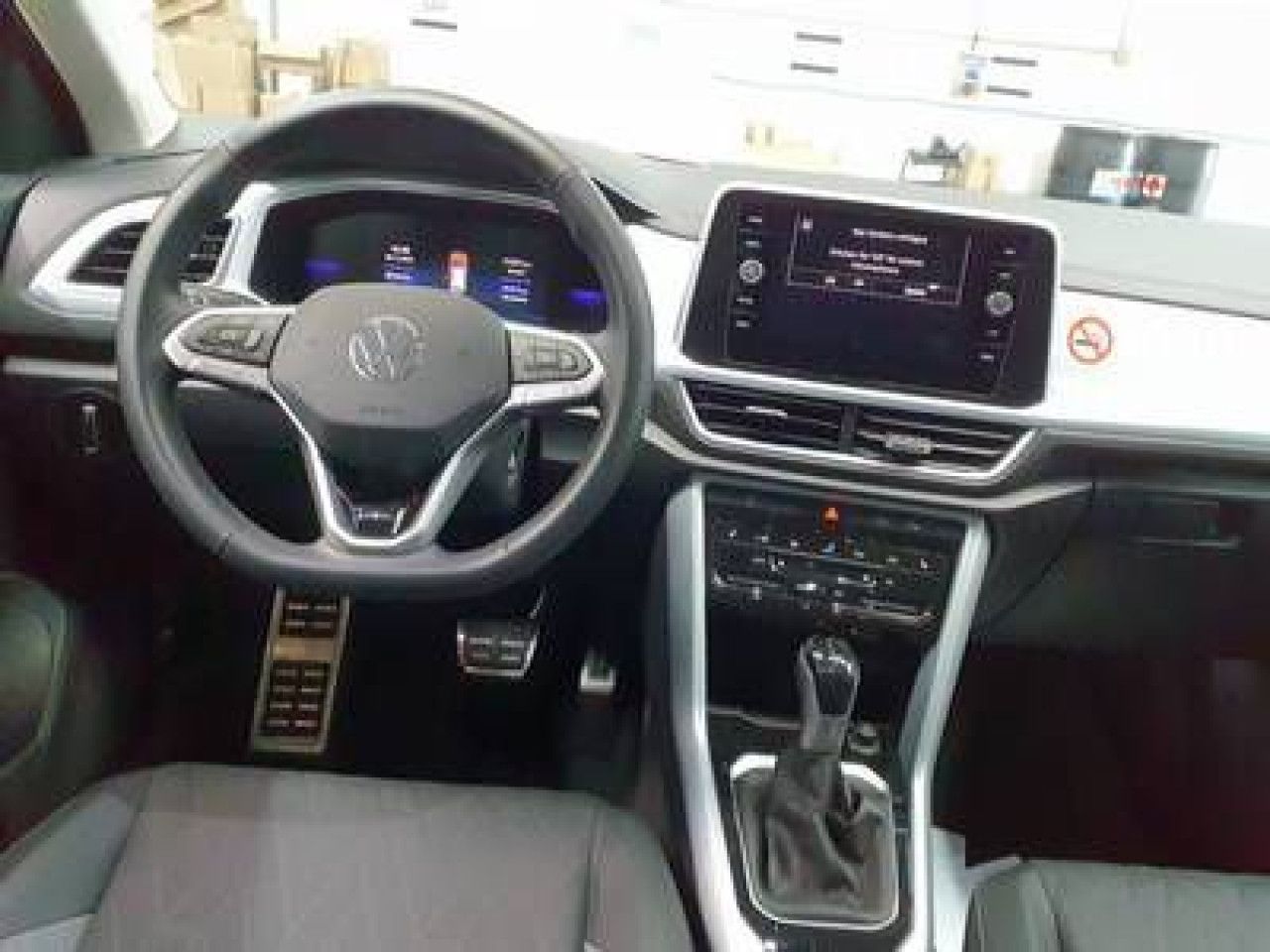 Fahrzeugabbildung Volkswagen T-ROC Life 2.0 TDI DSG AHK Navi LED Kamera ACC