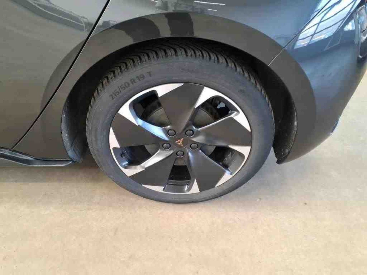 Fahrzeugabbildung CUPRA Born e-Boost electric 62 kWh Kamera Sitzheizung