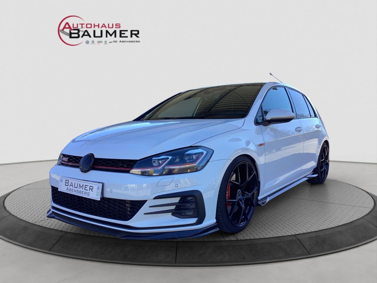 Fahrzeugabbildung Volkswagen Golf VII GTI Performance 2.0 TSI DSG LED NAVI