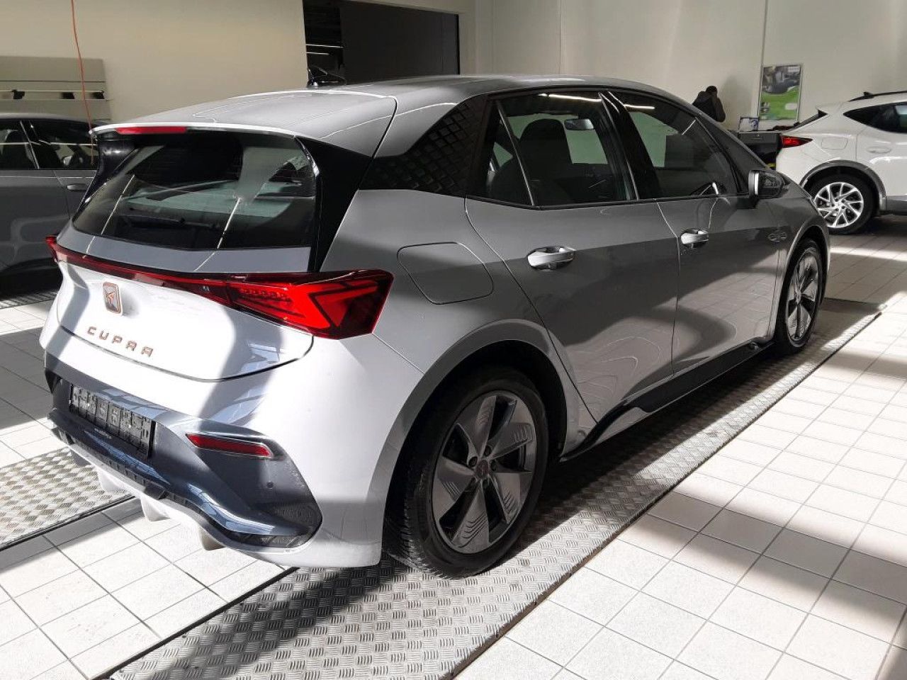 Fahrzeugabbildung CUPRA Born electric 62 kWh Kamera Navi LED Sitzheizung