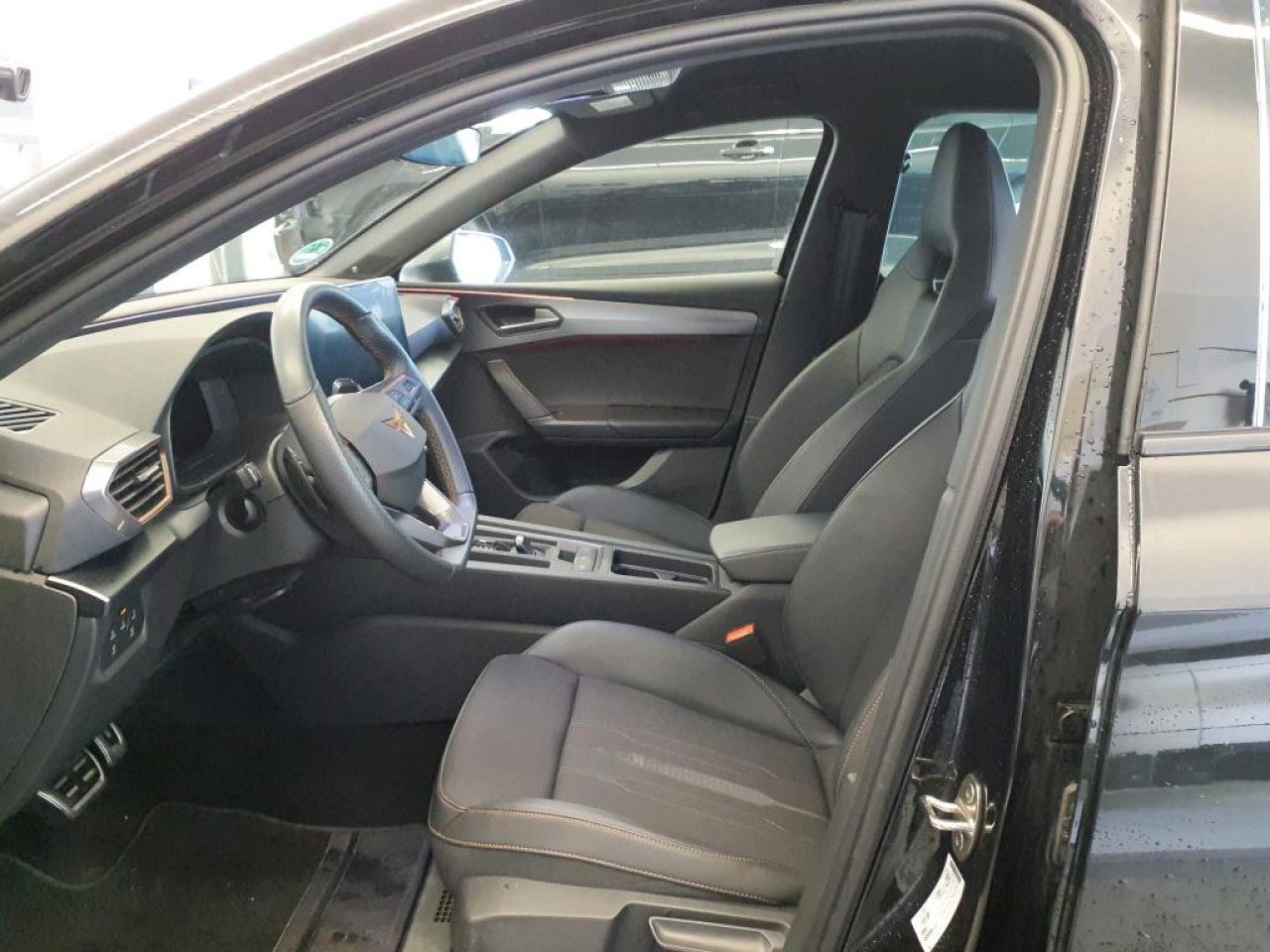 Fahrzeugabbildung CUPRA Leon Sportstourer VZ 2.0 TSI DSG Navi LED Klima