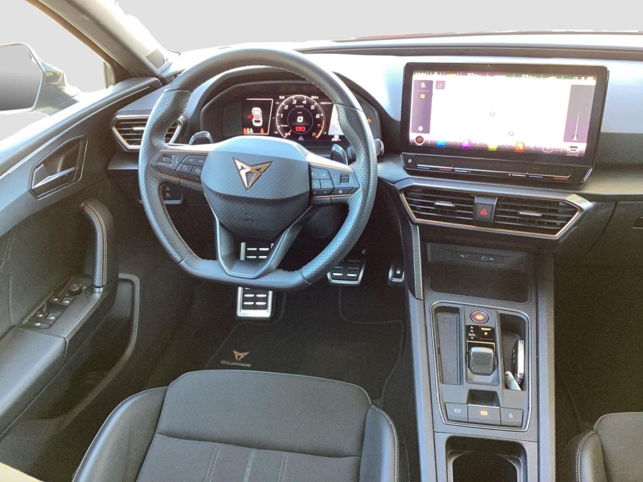 Fahrzeugabbildung CUPRA Leon Sportstourer VZ 2.0 TSI DSG Navi LED Klima