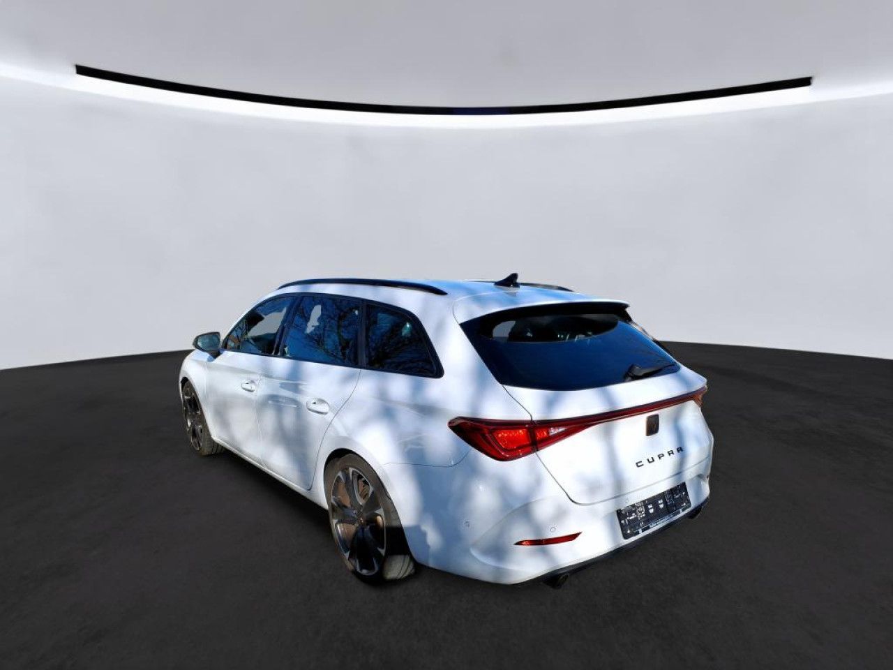 Fahrzeugabbildung CUPRA Leon ST VZ 2.0 TSI DSG Kamera LED Navi Bluetooth