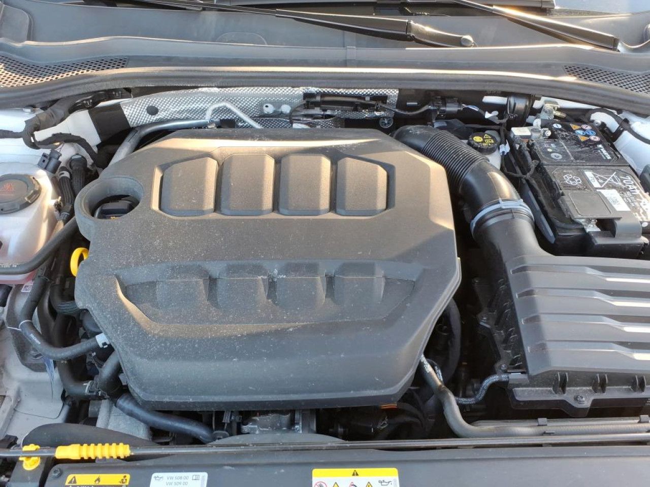 Fahrzeugabbildung CUPRA Leon ST VZ 2.0 TSI DSG Kamera LED Navi Bluetooth