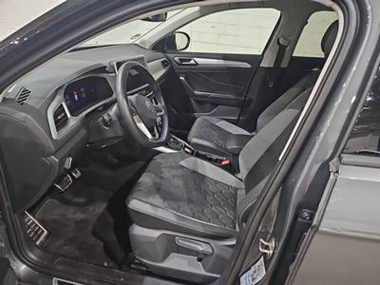 Fahrzeugabbildung Volkswagen T-ROC GOAL 2.0 TDI DSG AHK Navi LED Kamera ACC