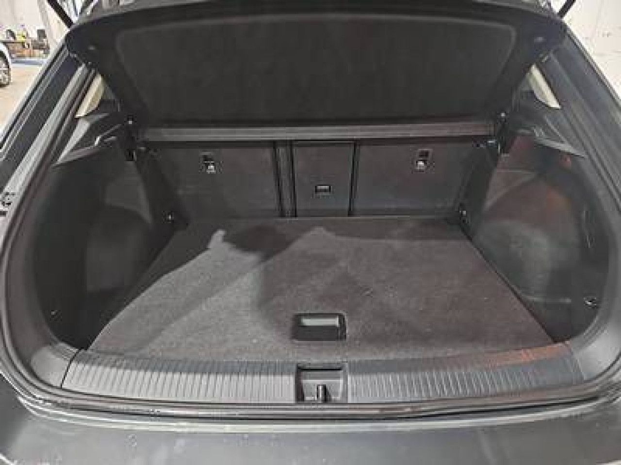 Fahrzeugabbildung Volkswagen T-ROC GOAL 2.0 TDI DSG AHK Navi LED Kamera ACC