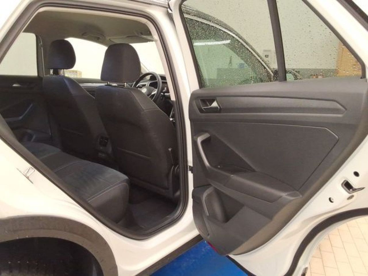 Fahrzeugabbildung Volkswagen T-ROC Style 1.5 TSI DSG Kamera ergoActive Mavi