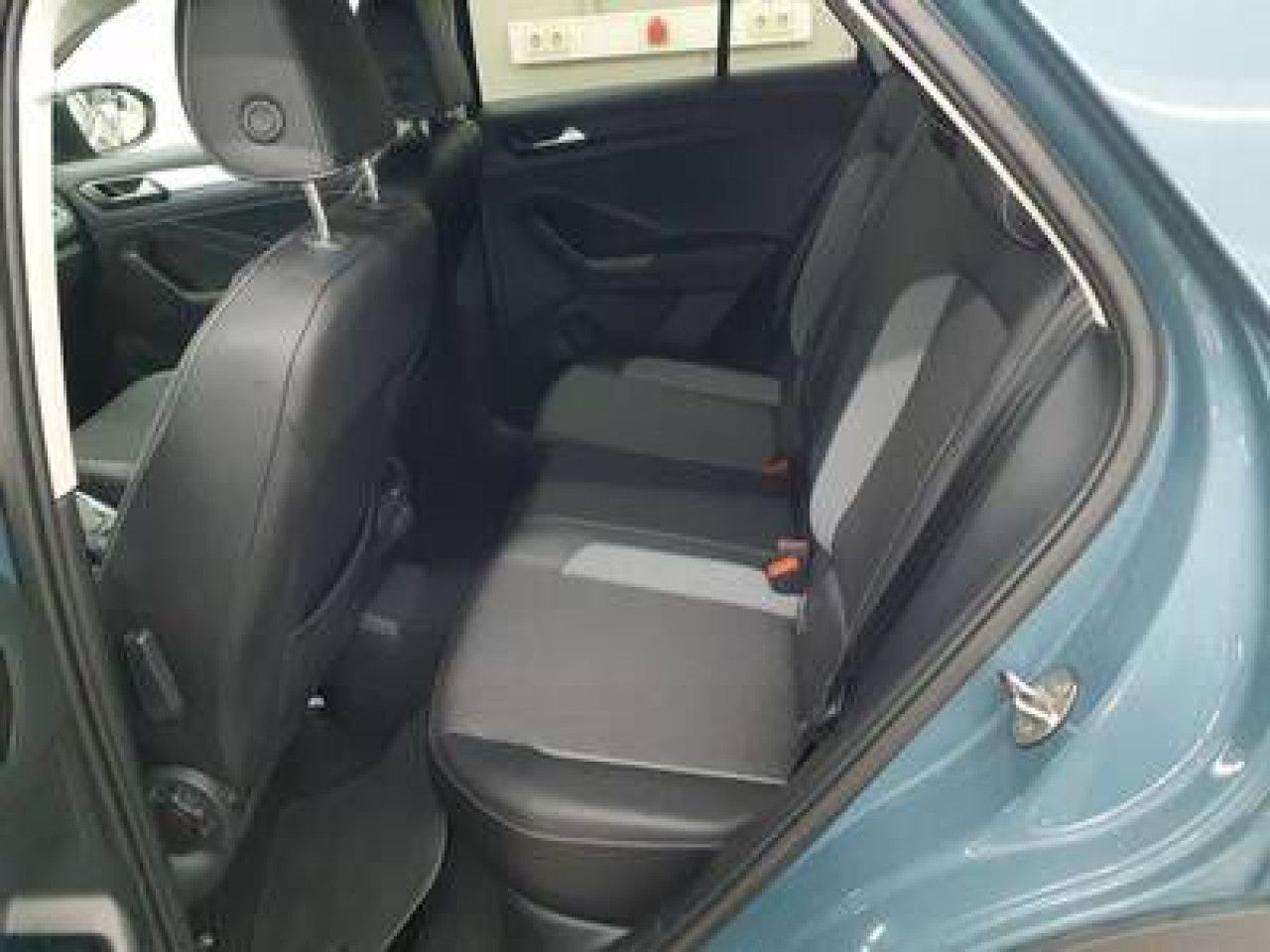 Fahrzeugabbildung Volkswagen T-ROC GOAL 2.0 TDI DSG Kamera Navi LED-Plus AHK