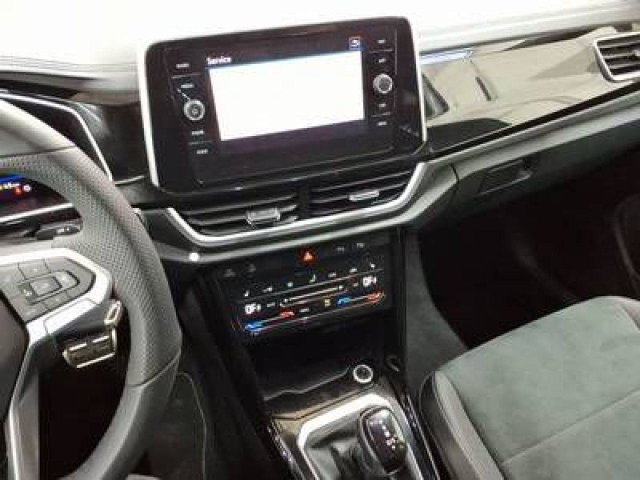 Fahrzeugabbildung Volkswagen T-ROC R-Line 1.5 TSI DSG AHK Navi Kamera LED