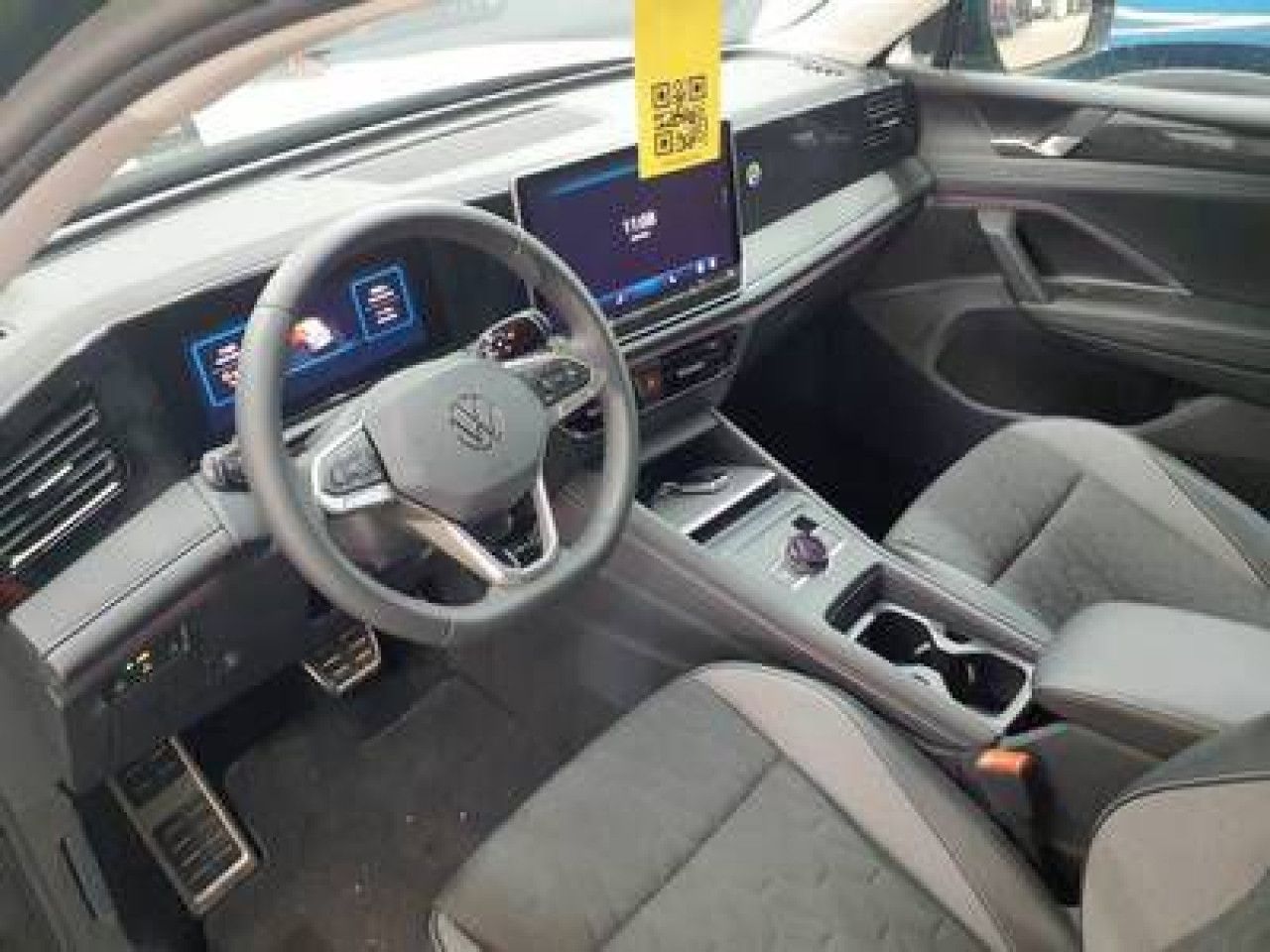 Fahrzeugabbildung Volkswagen Tiguan GOAL 2.0 TDI DSG AHK Kamera Navi LED-Plus