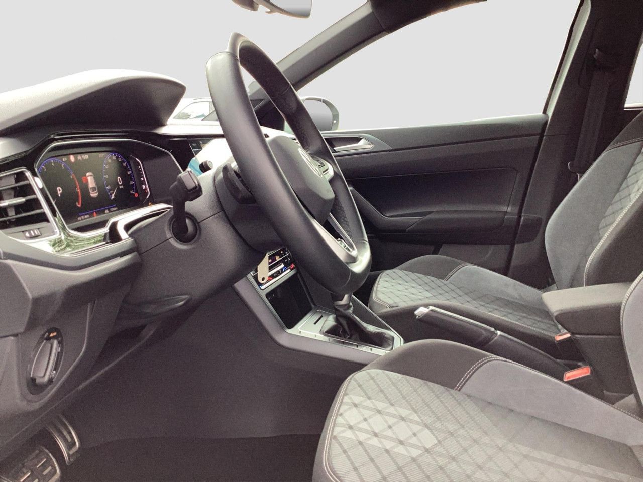 Fahrzeugabbildung Volkswagen Taigo R-Line 1.5 TSI DSG AHK Kamera Navi LED ACC